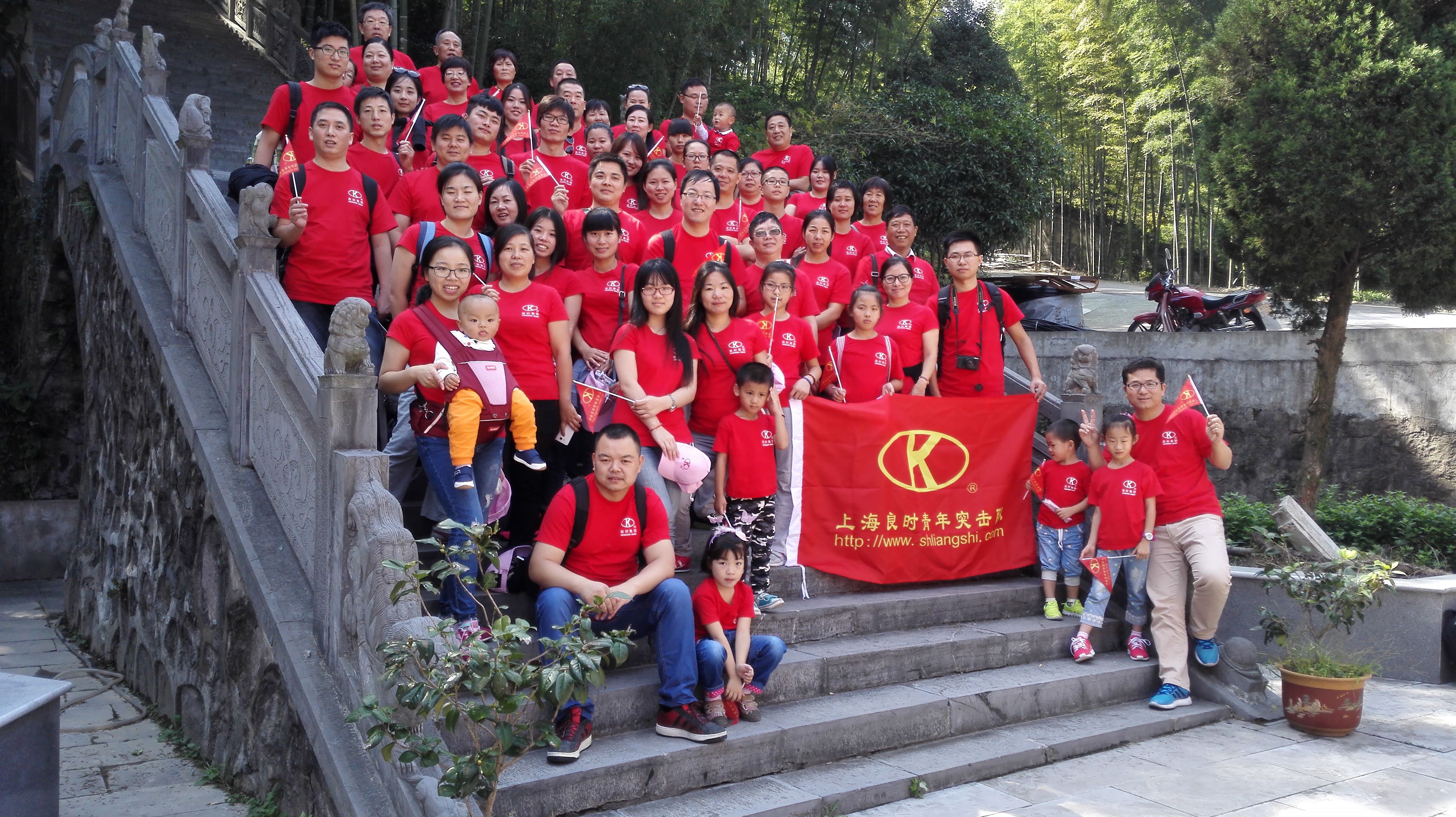 人生就是博-尊龙凯时智能祝大小朋友六一快乐|愿你历尽千帆，仍然童心未泯！
